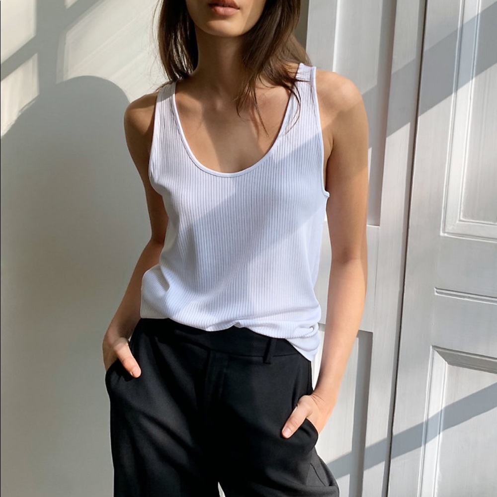 NEW w tags - Aritzia tank top with slight shine